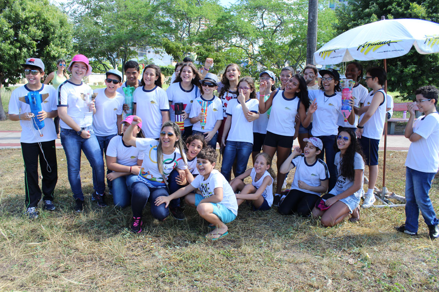 Alunos do Amadeus participam de seletiva para Mostra Brasileira de Foguetes