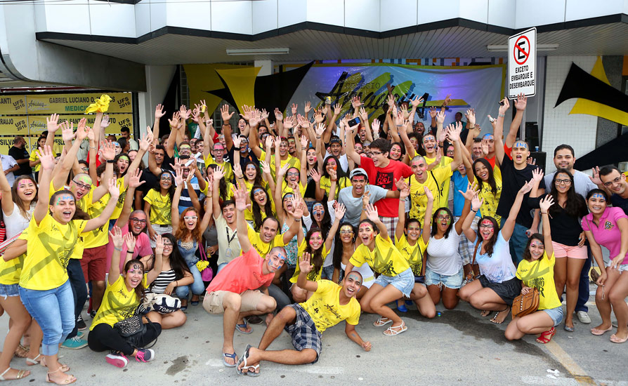 Alunos do Amadeus comemoram resultado do Enem 2016